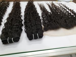 100% cheveux Remy naturels doux et soyeux de l'Inde Meilleur vendeur de cheveux crus indiens avec une qualité durable et un style de vague naturel - Product Image 4
