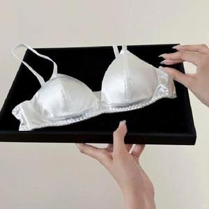 Ensemble soutien-gorge et culotte sexy sans armatures pour femmes, logo personnalisé, meilleure qualité, en provenance du Vietnam - Product Image 3