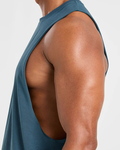 Nueva llegada, camiseta sin mangas de alta calidad al por mayor con logotipo personalizado para hombre, de corte holgado, tela ligera, costuras con borde sin rematar y aberturas de brazo caídas. - Product Image 4