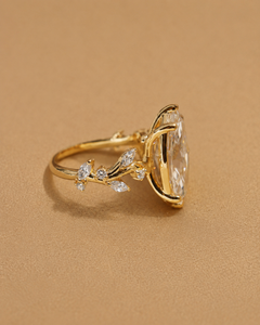 Bague de fiançailles en or massif 14 carats avec diamant de laboratoire marquise de 3 carats et bande à accent feuille, certifiée IGI, tendance - Product Image 6