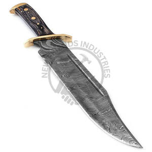 Couteau de chasse Bowie de Damas avec manche en bois Pakka et étui, couteau de camping à lame fixe fait main sur mesure, couteau tactique de camping - Product Image 1