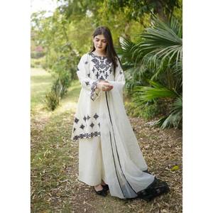 LC White Party Wear Top-Bottom y Dupatta Set con bordado de hilo Trabajo 600g XL Tamaño - Product Image 1