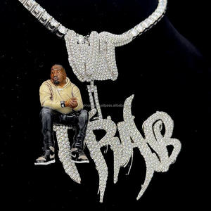 Pendentif en diamant Hiphop personnalisé personnalisé Hommes 3D assis sur un nom Pendentif en diamant 3D de grande taille avec détails en émail - Product Image 5