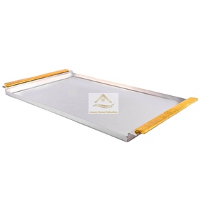 Elegante bandeja rectangular grande de acero inoxidable con atractivas asas chapadas en oro Centro de mesa y bandeja para servir Los mejores precios - Product Image 1