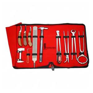 F.J. INTERNATIONAL - Juego de Herramientas Profesionales para el Cuidado de Cascos de Caballos, Kit Completo para el Cuidado y Aseo de Cascos de Caballos - Product Image 2