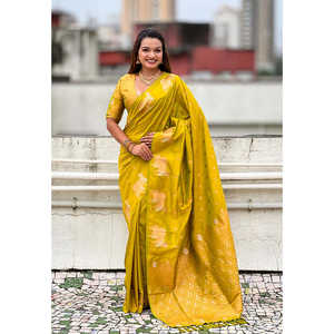 ผ้าไหมสีเขียวเนื้อนุ่มทอแบบดูอัลซาร์รี ยี่ห้ออีลิท วีฟส์ พร้อมผ้าคลุมไหล่ลายเมเฮนดีแบบนันดี บอร์เดอร์ - Product Image 6