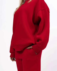 Ensemble de survêtement rouge de luxe tendance pour femme, personnalisé en molleton bouclette et ensemble de jogging élégant |   Ensemble de survêtement de sport haut de gamme - Product Image 5