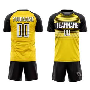 Uniforme de Fútbol Personalizado, Conjunto de Camiseta a Rayas Amarillas y Negras, Venta al Por Mayor, Nombre y Número Personalizados, Transpirable, de Secado Rápido - Product Image 1