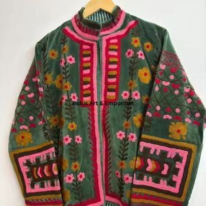 Chaqueta de algodón Suzani hecha a mano en India, chaqueta corta bordada a mano, abrigo unisex, chaqueta corta Suzani hecha a mano - Product Image 4