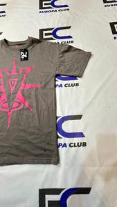 เสื้อยืดผู้ชายสไตล์สตรีทแวร์ ระบายอากาศได้ดี ไซส์ใหญ่ คอโอ พิมพ์ลายพัฟฟ์ สั่งซื้อขั้นต่ำน้อย - Product Image 3