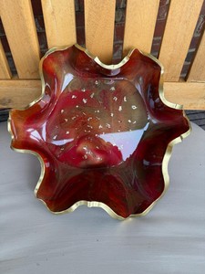 Bol à fleurs en résine bordeaux et or, fait main avec accents en feuille d'or, design élégant, cadeau de déménagement, décoration d'intérieur - Product Image 3