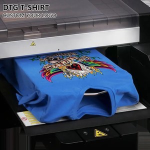 Camiseta de Hombre Negra, Corte Regular, Manga Corta, Cuello Redondo, Diseño Liso, 100% Algodón Jersey, Casual, Secado Rápido, Transpirable y Ecológica - Product Image 6