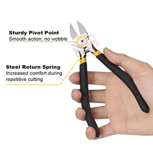 Alicates de Presión Ajustables con Resorte para Cortar Extensiones de Cabello, Uso Comercial, Mangos Negros con Detalles Amarillos - Product Image 2