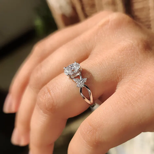 Bague en diamant de qualité supérieure, taille ovale et ronde, bijou élégant pour le quotidien, cadeau de mariage ou de fête, disponible à prix abordable - Product Image 3