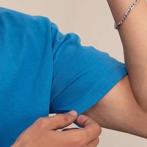 เสื้อยืดคอกลมพิมพ์ลายผ้าฝ้ายโพลีเอสเตอร์ 100% แบบกำหนดเอง ขายส่ง เสื้อยืดโอเวอร์ไซส์ไซส์ใหญ่สำหรับผู้ชาย รับผลิตแบบ OEM ODM - Product Image 4