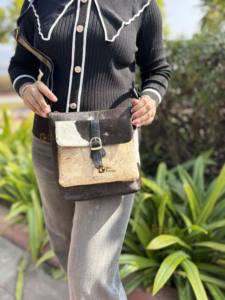 กระเป๋าสะพายดีไซน์ใหม่ หนังวัวแท้ กระเป๋าถือสไตล์ยิปซี โบโฮ ขนสัตว์ หนังวัวแท้ งานแฮนด์เมดสไตล์วินเทจตะวันตก กระเป๋าอเนกประสงค์ - Product Image 2