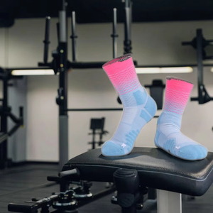 Chaussettes de sport mi-mollet Elite Basketball confortables, anti-frottement, absorbantes, respirantes, antidérapantes et résistantes à l'usure - Product Image 1