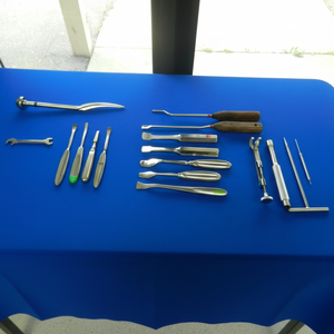 Lot d'instruments orthopédiques Richards Codman - Product Image 1