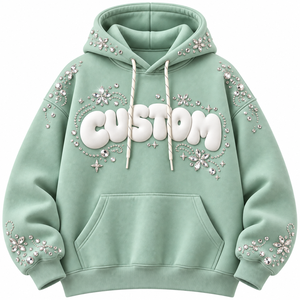 เสื้อฮู้ดดี้ผ้าฟลีซคอตตอน 100% ทรงโอเวอร์ไซส์ ตกแต่งด้วยงานปักลายและคริสตัล  ระบายอากาศได้ดี เป็นมิตรต่อสิ่งแวดล้อม พร้อมกระเป๋าแบบพัฟ - Product Image 1