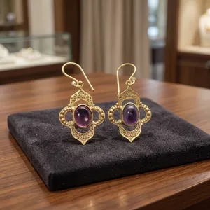 Boucles d'oreilles pendantes en laiton et améthyste, pierre précieuse naturelle violette, faites à la main, vente en gros - Product Image 4