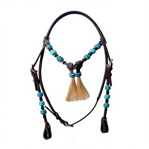 Cabezada de cuero marrón para caballo con cuero crudo turquesa trenzado a mano, ajustable, con nudos ecuestres y borla de pelo 90 - Product Image 1