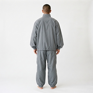 Ventes en gros de veste coupe-vent et de pantalon en nylon pour hommes, design personnalisé - Product Image 6