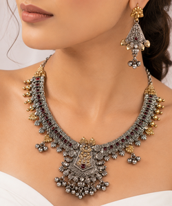 Ensemble de zircons bicolores en laiton de qualité supérieure, oxydé argent et or |   Ensemble collier et boucles d'oreilles tendance pour femmes plaqué platine, style tribal |   Vente en gros - Product Image 5