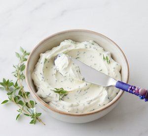 Couteau à fromage décoratif en acier inoxydable avec manche en fil de métal perlé violet pour usage en cuisine - Product Image 4