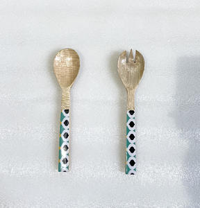 Servidor de ensalada de diseño premium en madera y resina para servir ensaladas en el hogar, la cocina, fiestas y eventos a bajo precio al por mayor. - Product Image 4