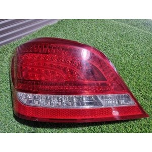 Luz Trasera Izquierda Usada Equus 924013N000 - Product Image 1