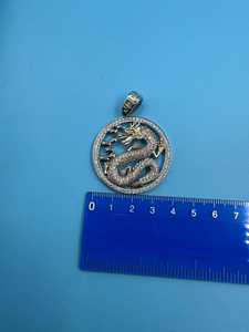 Colgante de Dragón Iced Out Bicolor de Plata de Ley 925, Colgante Hip Hop, Potente y Mística Criatura del Oeste, con Moissanita - Product Image 5