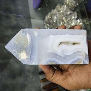 Tour de cristal d'agate bleue polie naturelle pour la décoration et la lithothérapie - Product Image 4