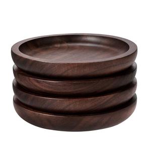 Posavasos de madera con diseño clásico y pulido para mesa en hogares y restaurantes. - Product Image 4