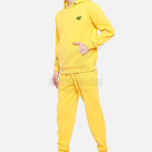 Chándal de invierno para hombre con capucha, ligero, ecológico, con material transpirable y movimiento flexible - Product Image 3