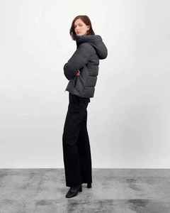 Veste matelassée pour femme, couleur unie, vêtement d'hiver, manches longues, col montant, fermeture éclair, rembourrage en polyester, longueur courte - Product Image 2