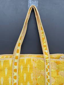 กระเป๋าโท้ทลายดอกไม้แบบควิลท์ งานฝีมือดาติ กระเป๋าโท้ทผ้าฝ้าย กระเป๋าสะพายไหล่ กระเป๋าช้อปปิ้ง กระเป๋าใส่ของสำหรับใช้ในชีวิตประจำวัน กระเป๋าเดินทาง กระเป๋าสำหรับผู้หญิง - Product Image 3