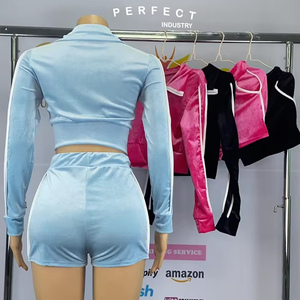 Conjuntos de terciopelo para mujer, conjunto de dos piezas con top corto de manga larga y pantalones cortos con cremallera lateral, conjunto deportivo de moda para verano - Product Image 6