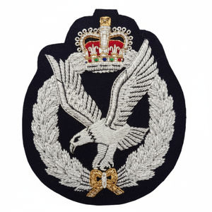 Parches Bordados Personalizados de Alta Calidad, Hechos a Mano, para Uniformes, Parches Termoadhesivos de Tela de Lona, Servicio OEM/ODM - Product Image 1