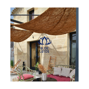 Voile d'ombrage artisanale en fibre de coco naturelle, très demandée, pour l'extérieur et les zones rustiques - Product Image 1