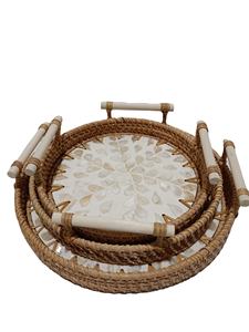 Juego de ACCESORIOS DE COCINA 3 bandejas para servir de ratán redondas con asas de madera y fondo de nácar - Product Image 6
