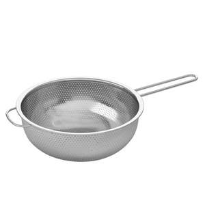 Colador vintage de acero inoxidable de grado alimenticio con mango largo, colador de cocina para escurrir pasta, enjuagar verduras y frutas - Product Image 1