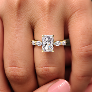 Anillo de Diamante Cultivado en Laboratorio con Corte Radiante, Oro Sólido de 14K/18K, Anillo Marquise con Pavé, 2.60CT DEF VVS, Certificado IGI, Anillo de Aniversario, Venta al Por Mayor - Product Image 2