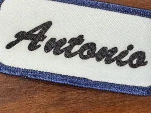 Parche de tela rectangular personalizado y ecológico de Antonio con nombre bordado, etiqueta de lona para coser, borde blanco y azul - Product Image 2