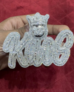 Pendentif Couronne Royale Hip Hop en Argent 925, Personnalisé avec Diamant Moissanite VVS, Pendentif Lettre Prénom, Pendentif Bling Tendance pour Rappeur - Product Image 1