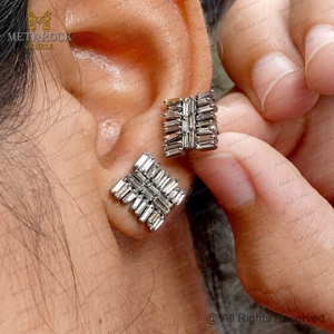 ต่างหูเพชรทรงบาแกตต์ธรรมชาติ ชุบออกซิไดซ์ เงินแท้ 925 แบบกดติด ทำมือ เครื่องประดับคุณภาพสูง ขายส่ง - Product Image 5