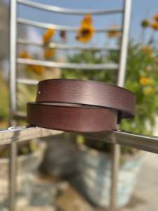 Cinturón Clásico Formal para Hombre, Hecho a Mano con Cuero Genuino de Vaca, Hebilla de Hierro Occidental Bordada y 3.5cm de Ancho - Product Image 2