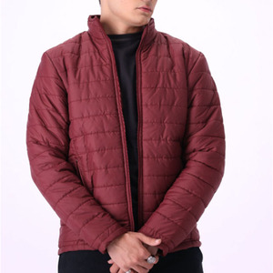 Chaqueta Acolchada Ligera de Lona Recubierta, Transpirable, Corte Regular, Cuello Alto, Manga Larga, Logotipo Frontal, Teñido Liso, Invierno - Product Image 2
