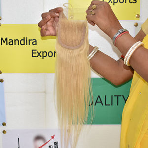 Cheveux alignés à cuticules bon marché génie trame blonde 7*7 fermeture droite machine Double trame vague profonde cheveux humains vierges vietnamiens - Product Image 4