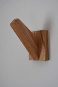 Gancho de Pared Redondo de Madera Moderno - Product Image 5