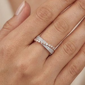 Anillo de Boda de Oro de 10K con Diamantes Multitono para Mujer |   Anillo de Aniversario de Boda con Corte Redondo de 1.00TCW, Elegante Regalo de Joyería Fina - Product Image 1